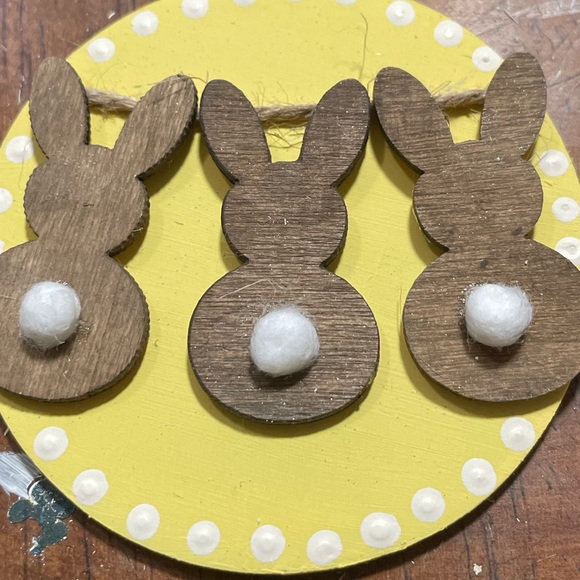 Handmade Handpainted Wood Welcome Spring Sign - Picture 4 of 4